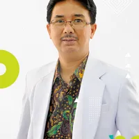 Prof. Dr. dr. AGUS DWI SUSANTO, Sp.P(K)., M.H.P.M.
