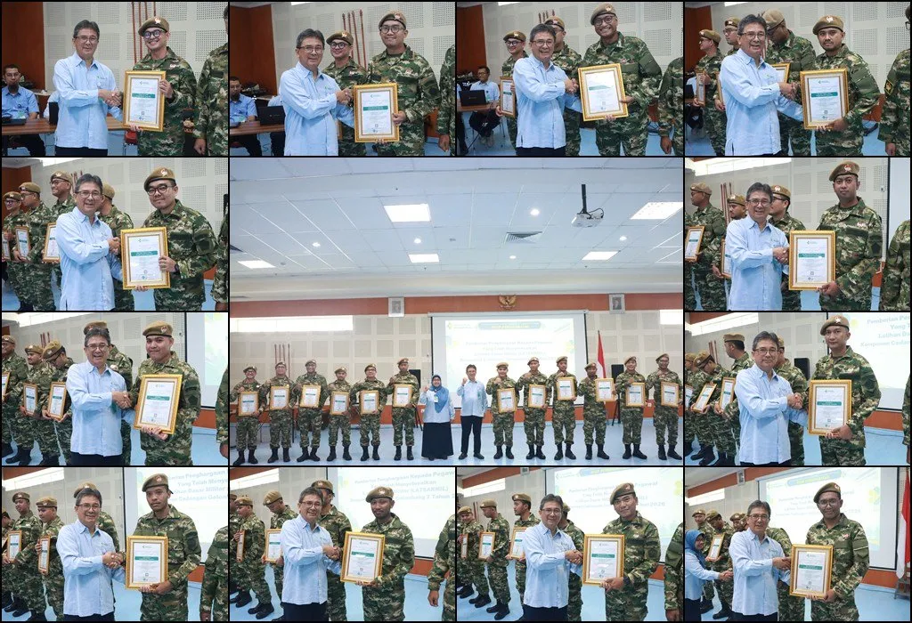 RSUP Persahabatan Memberikan Penghargaan Kepada 19 ASN yang Lulus Menyelesaikan Latsarmil Komcad Gelombang 2 Tahun 2026